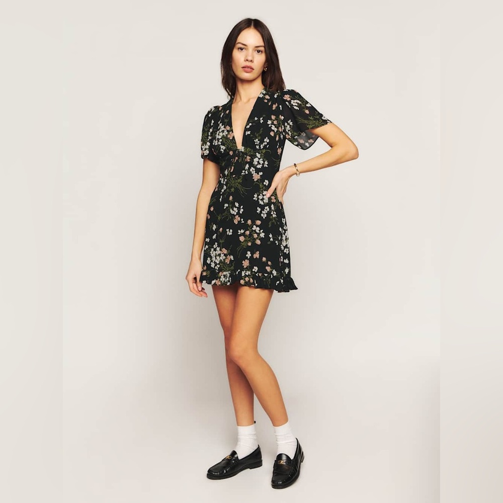 Reformation Mya Mini Dress Sagittarius Black Floral V-Neck Ruffle NWT 10
